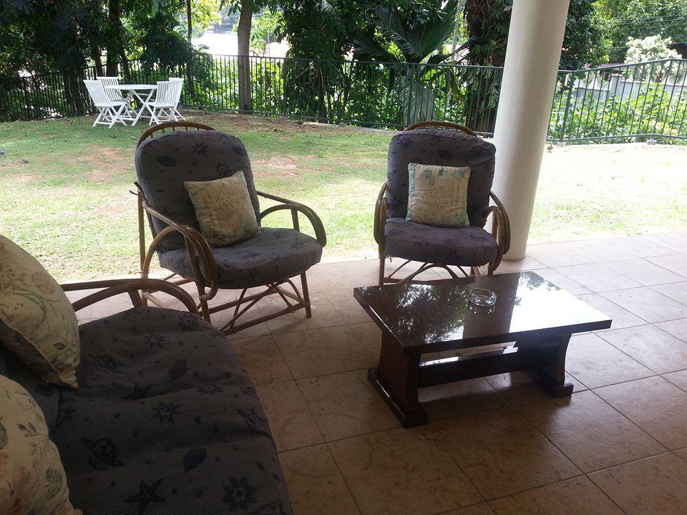 Lime Hill Lodge Anse aux Pins Exteriör bild