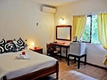Lime Hill Lodge Anse aux Pins Exteriör bild